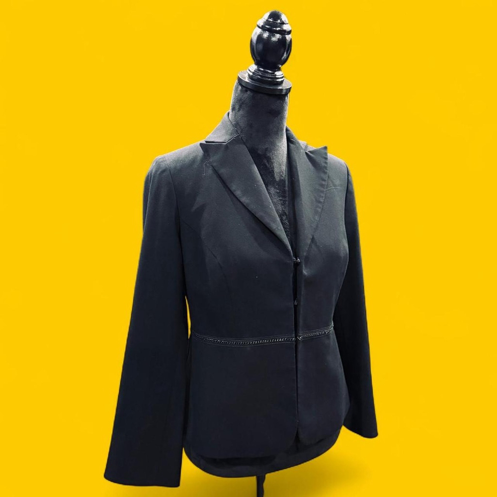Black Modern Blazer XXS
Black Kelly by Clinton Kelly blazer #workwear
